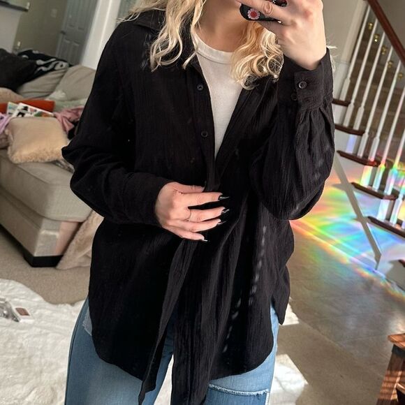 H&M black slouchy button-down - Picture 1 of 16